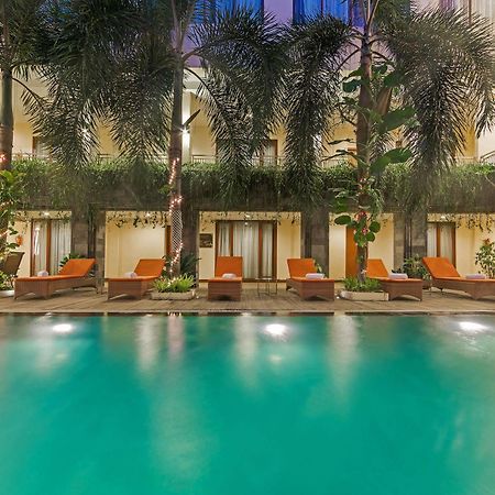 Zen Rooms Kuta Tuban Suites 외부 사진